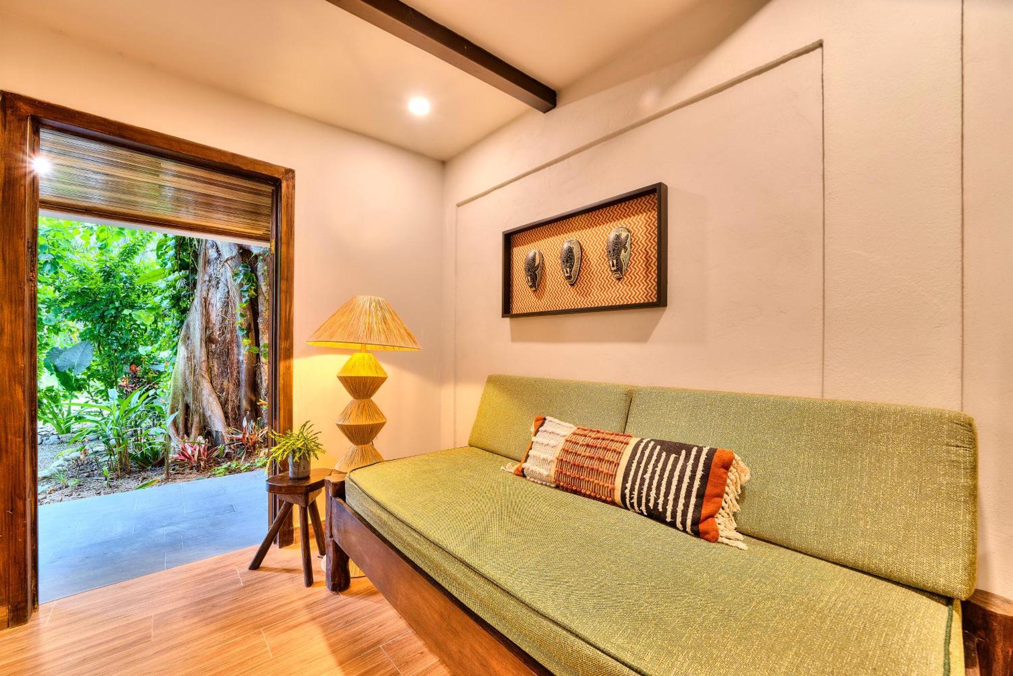 Conga Boutique Hotel Puerto Viejo de Talamanca ภายนอก รูปภาพ