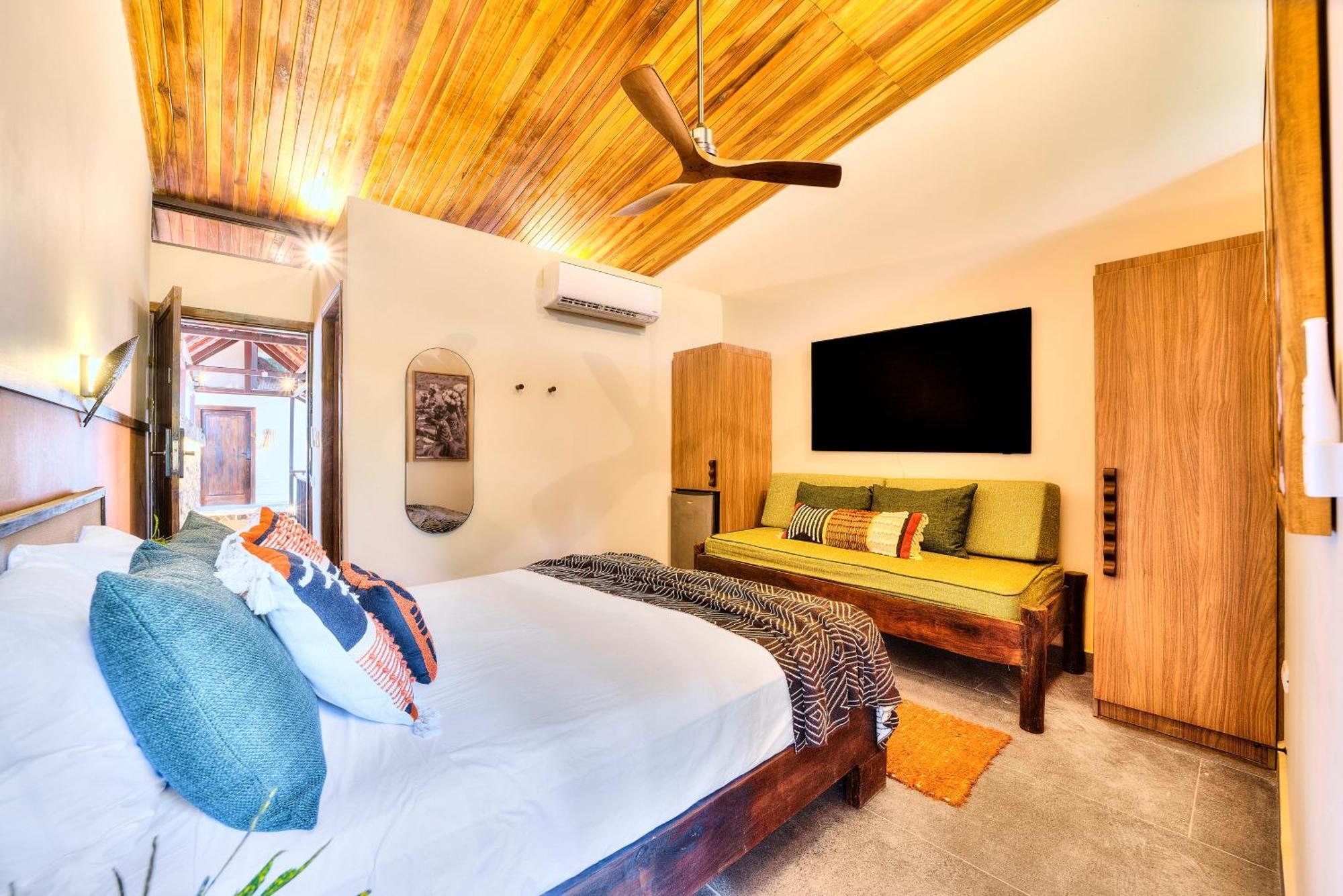 Conga Boutique Hotel Puerto Viejo de Talamanca ภายนอก รูปภาพ