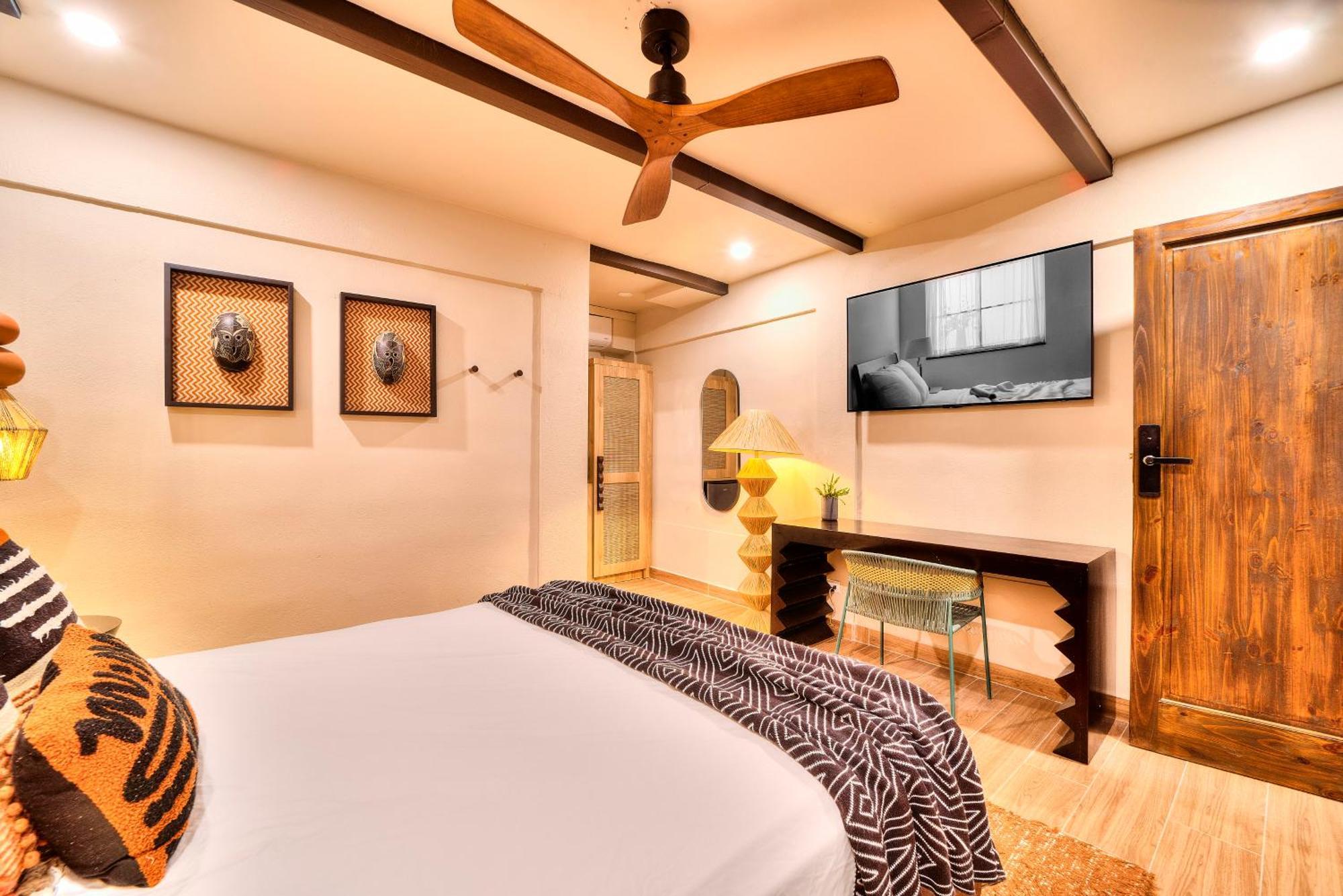 Conga Boutique Hotel Puerto Viejo de Talamanca ภายนอก รูปภาพ