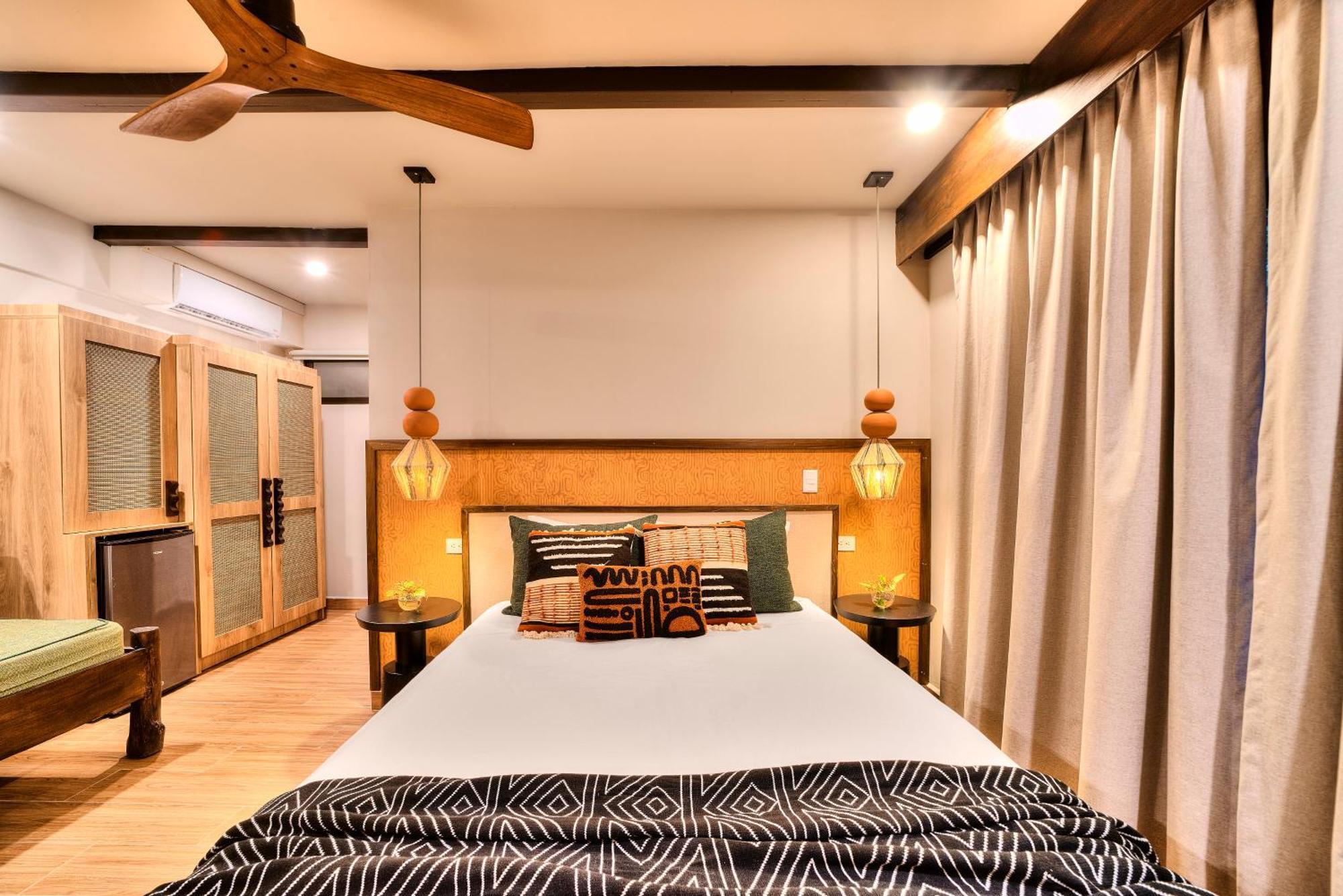 Conga Boutique Hotel Puerto Viejo de Talamanca ภายนอก รูปภาพ