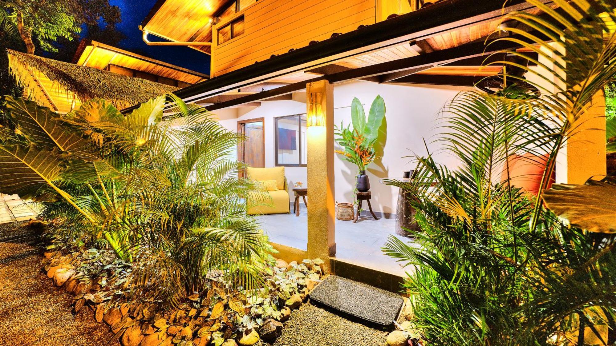 Conga Boutique Hotel Puerto Viejo de Talamanca ภายนอก รูปภาพ