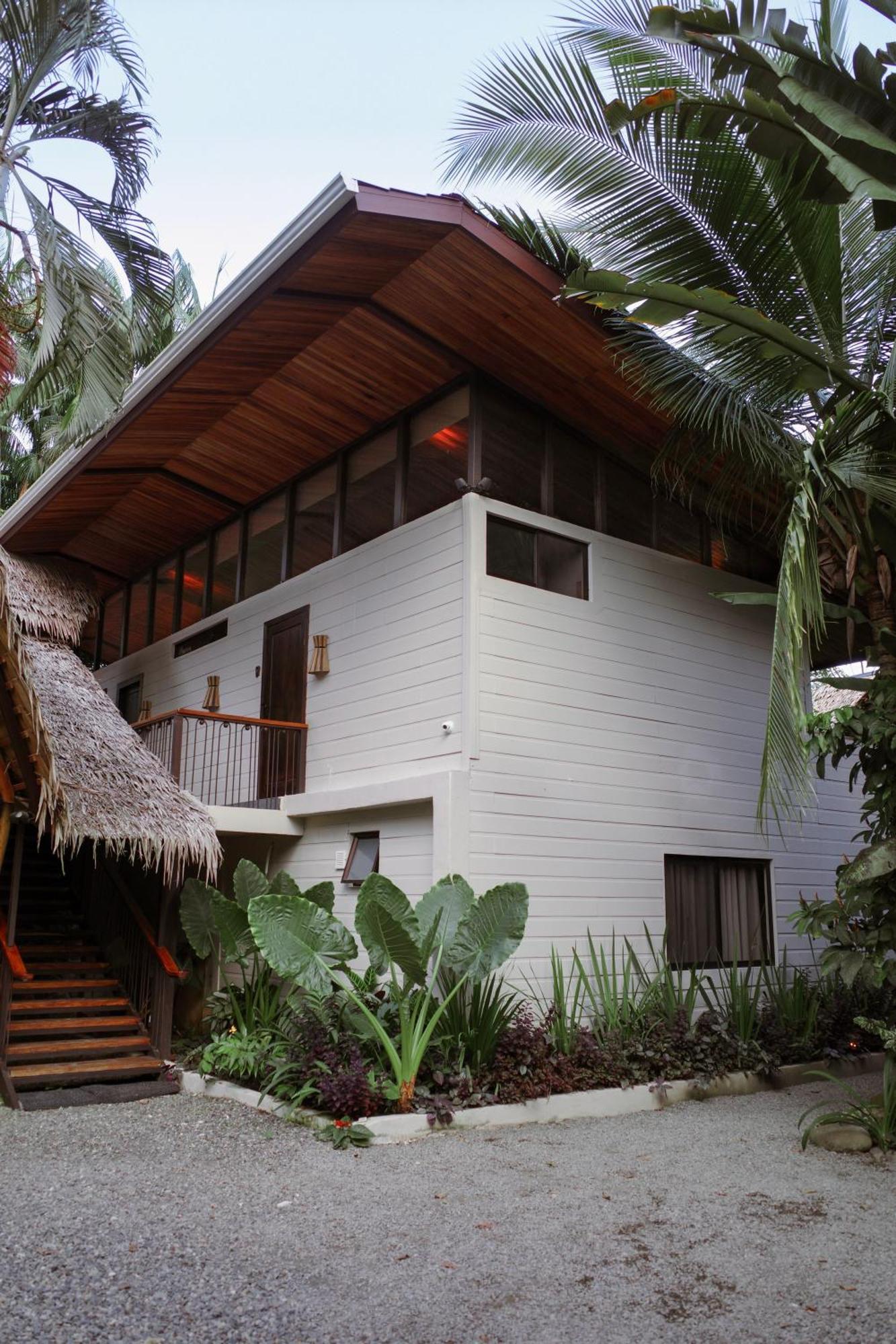 Conga Boutique Hotel Puerto Viejo de Talamanca ภายนอก รูปภาพ